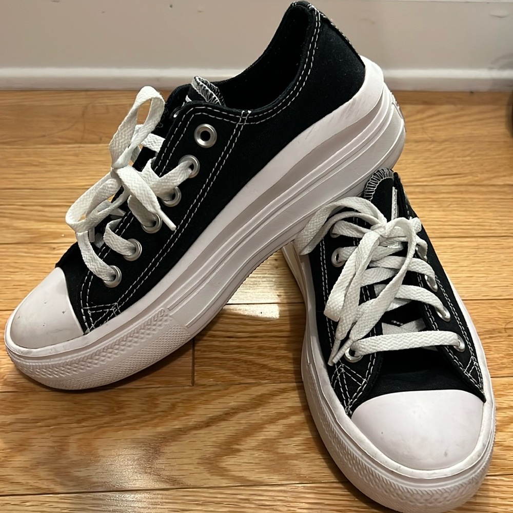 Chuck Taylor All Star Move Platform black and white size 7